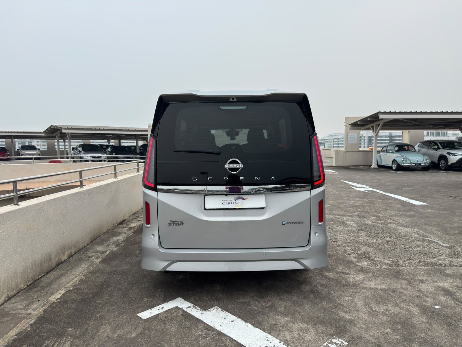 Nissan Serena e-POWER Highway Star Prestige photo 4